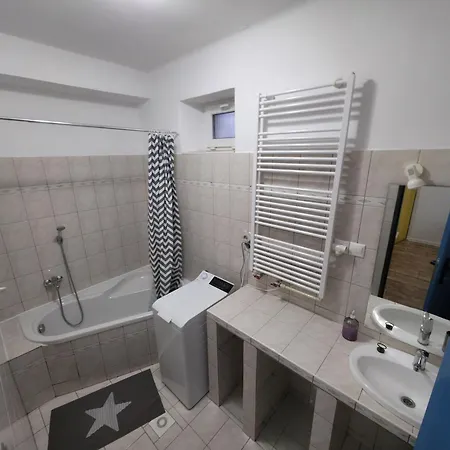 Squash House Tatil Evi *